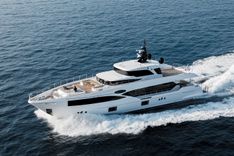 #5 MAJESTY 100 - Gulf Craft