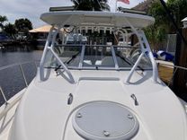 the best price on 290 Walkaround