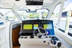 Стоимость яхты 380 Realm