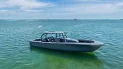 STREAMLINE GREY DIESEL - CUSTOM BOATS