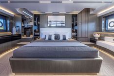 best yacht sales deals Pearl 82 2025