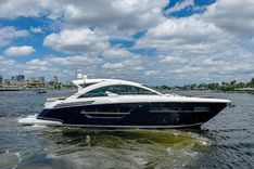 2017 Cruisers Yachts 60 Cantius - Cruisers Yachts