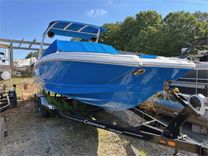 2017 CHAPARRAL SUNESTA SURF - Chaparral