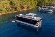 HOME CATAMARAN - CUSTOM BUILT