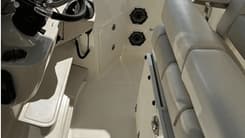 Купить 35 ft 2020 Boston Whaler 350 Realm, Yacht Kings