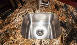 best yacht sales deals SUNSET GRILLE - Hatteras