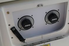 Купить яхту 2003 Sea Ray 320 Sundancer 35 в Shestakov Yacht Sales