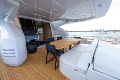 best yacht sales deals Sea Metri V 94