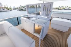 best yacht sales deals Sea Metri V
