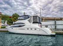 Купить яхту 2007 Meridian 459 Motoryacht (Copy) - Meridian в Shestakov Yacht Sales