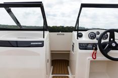 Купить яхту Bayliner VR4 18 в Shestakov Yacht Sales
