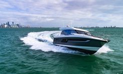 Buy a yacht Prestige 520S 2019