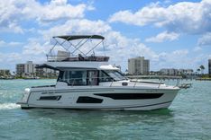 Buy a DON'T WAKE ME NC Weekender 1095 Fly at Shestakov Yacht Sales