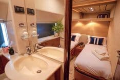 Buy a yacht FERRETTI 70 FLYBRIDGE CRAFT 70