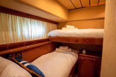 FERRETTI 70 FLYBRIDGE