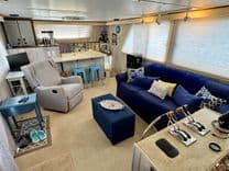 Buy a Dragonfly Chaser 14 x 50 Standard at Shestakov Yacht Sales