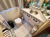 Buy a yacht Dragonfly Chaser - GIBSON