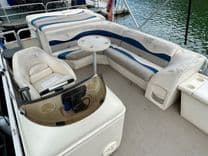 Buy a 02 Bennington 257L Pontoon NLSQ 2002 at Shestakov Yacht Sales