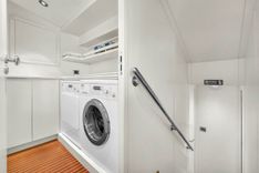 best yacht sales deals Azimut Grande 105