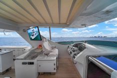 Buy a yacht Azimut Grande 105