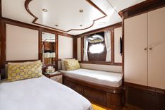 the best price on DXB Classic 115