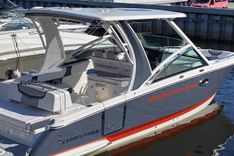 Купить яхту 2021 Chaparral 300 OSX 30 в Shestakov Yacht Sales