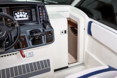 Продажа яхты 2021 Chaparral 300 OSX 30