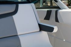 Стоимость яхты 2021 Chaparral 300 OSX 30