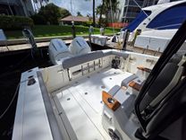 Лучшие предложения покупки яхты 2023 Boston Whaler 360 Outrage 36