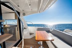 Buy a yacht LIVING OUT LOUD 420