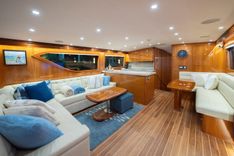 Buy a VENTURA - Hatteras at Shestakov Yacht Sales