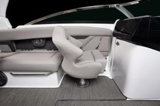 Продажа яхты Four Winns HD8 26