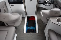 Продажа яхты Four Winns HD8 2026