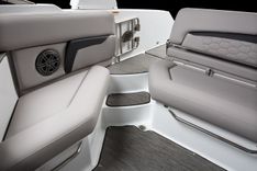 Стоимость яхты Four Winns HD8 - FOUR WINNS