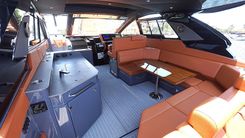 LAZY BLUM - Cruisers Yachts