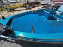 17' RANGER 1986 COMANCHE SERIES 330V