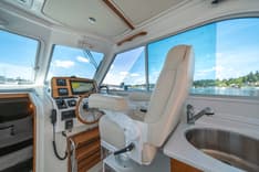Купить яхту Eastern Standard 34O в Shestakov Yacht Sales