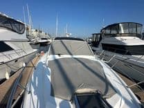 the best price on LUX LIFE 39