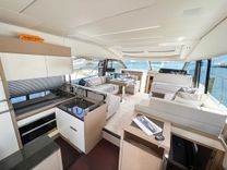 Buy a yacht Prestige 520S 2020
