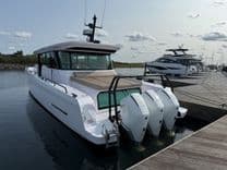 Axopar 45 XC Cross Cabin BRABUS 45 yacht sale