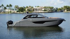 LAZY BLUM - Cruisers Yachts