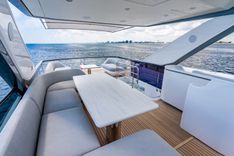 the best price on EFFORTLESS - Azimut Yachts