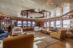 the best price on LADY MARINA