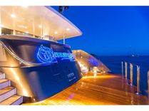 UNBRIDLED - WESTPORT - CRESCENT yacht sale