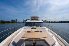 Buy a yacht 2019 Prestige 590S - PRESTIGE