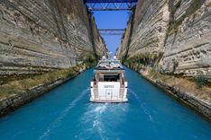 the best price on AQUILA 2003