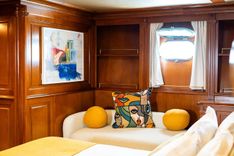 the best price on AQUILA