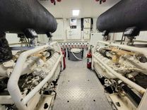 Custom Line Navetta 33 - FERRETTI CUSTOM LINE yacht sale