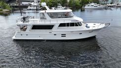 Лучшая цена на 65ft 2020 Endurance 658L, Unicorn - HAMPTON YACHTS