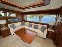 65ft 2020 Endurance 658L, Unicorn - HAMPTON YACHTS